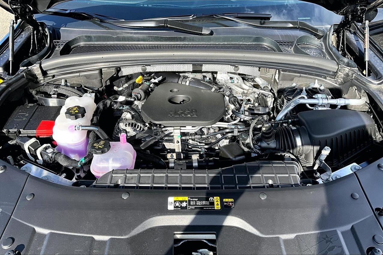 2026 Jeep Grand Cherokee LIMITED | Altitude | Pano Roof | Leather | Nav Photo