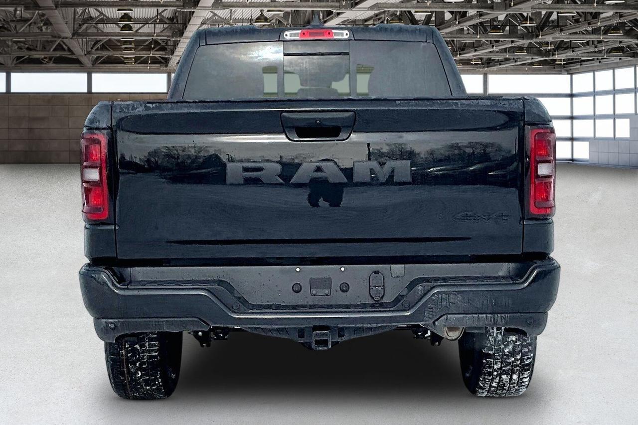 2026 RAM 1500 EXPRESS | Blackout | 8.4" TOUCHSCREEN | 4X4 Photo