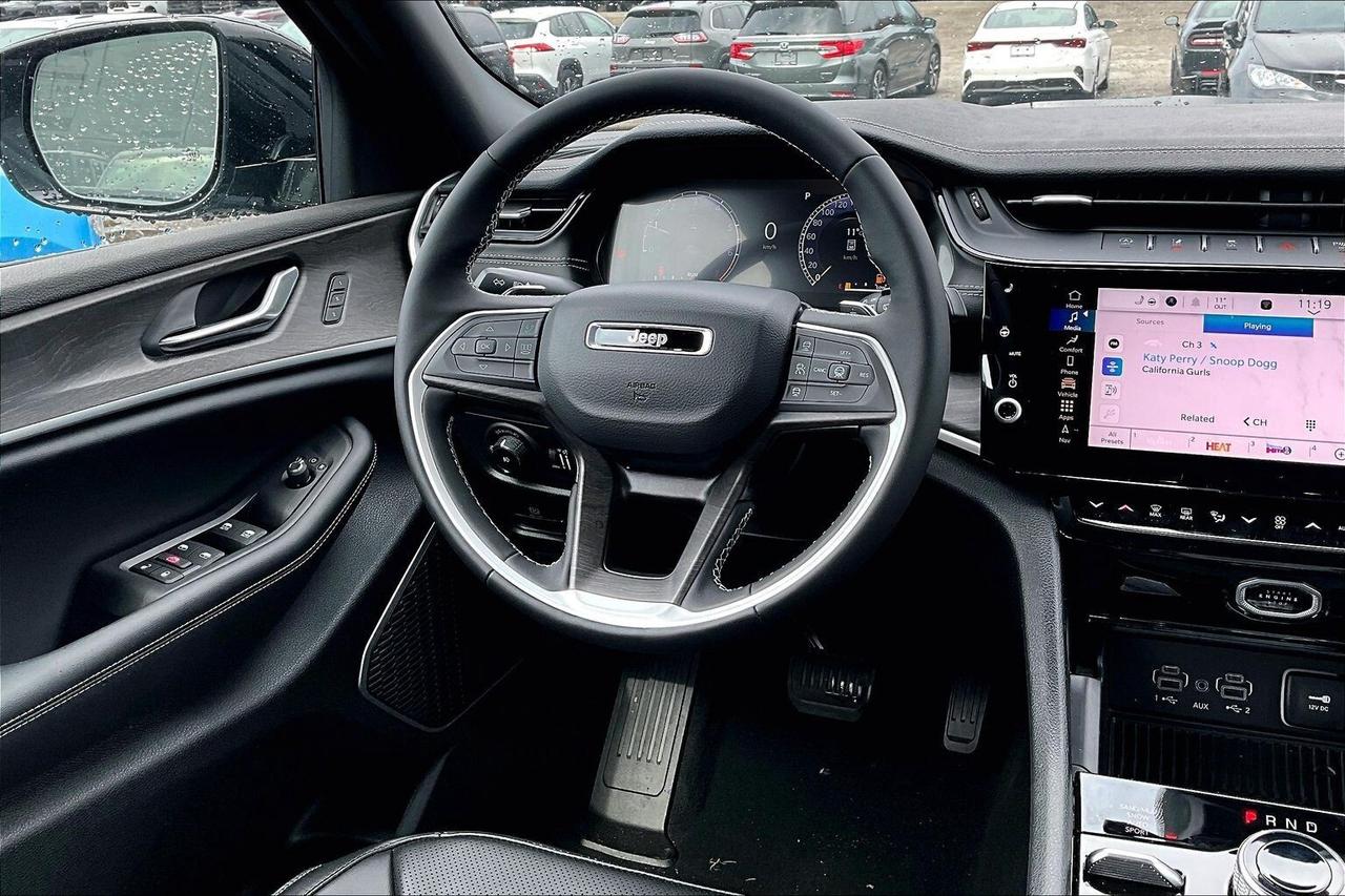 2026 Jeep Grand Cherokee LIMITED | Altitude | Pano Roof | Leather | Nav Photo