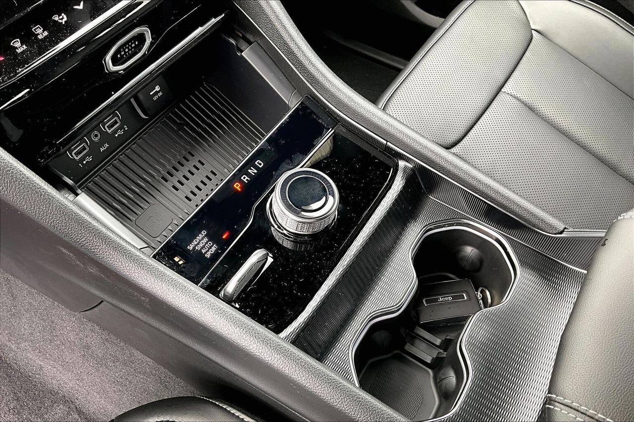 2026 Jeep Grand Cherokee LIMITED | Altitude | Pano Roof | Leather | Nav Photo