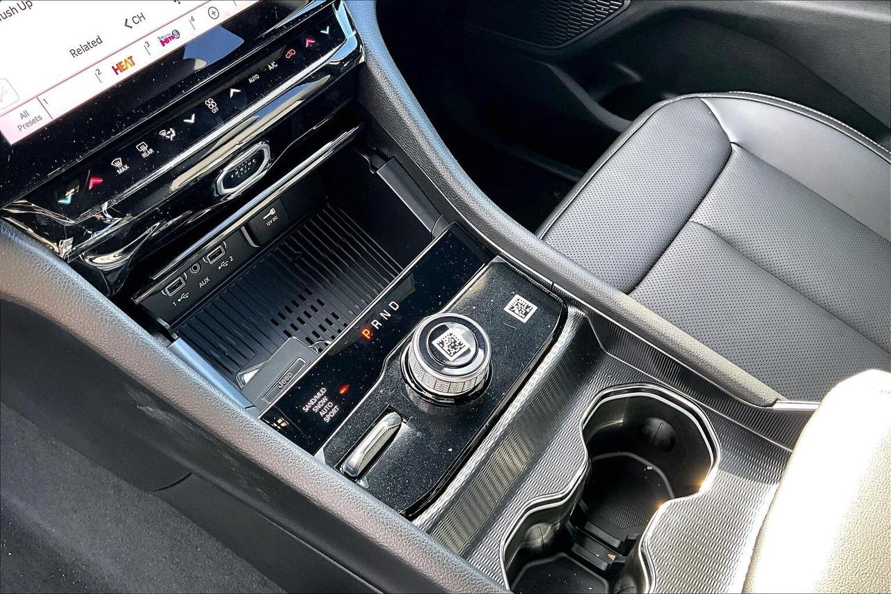2026 Jeep Grand Cherokee LIMITED | Altitude | Pano Roof | Leather | Nav Photo
