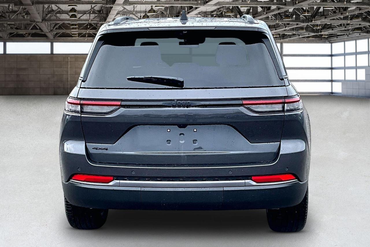 2026 Jeep Grand Cherokee LIMITED | Altitude | Pano Roof | Leather | Nav Photo
