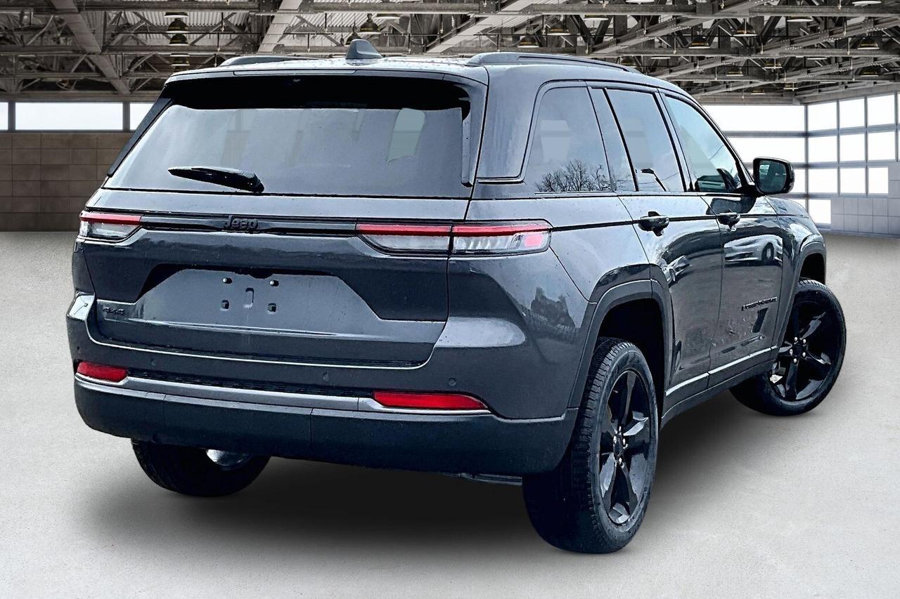 2026 Jeep Grand Cherokee LIMITED | Altitude | Pano Roof | Leather | Nav Photo2