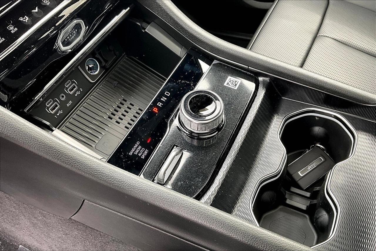 2026 Jeep Grand Cherokee LIMITED | Altitude | Pano Roof | Leather | Nav Photo