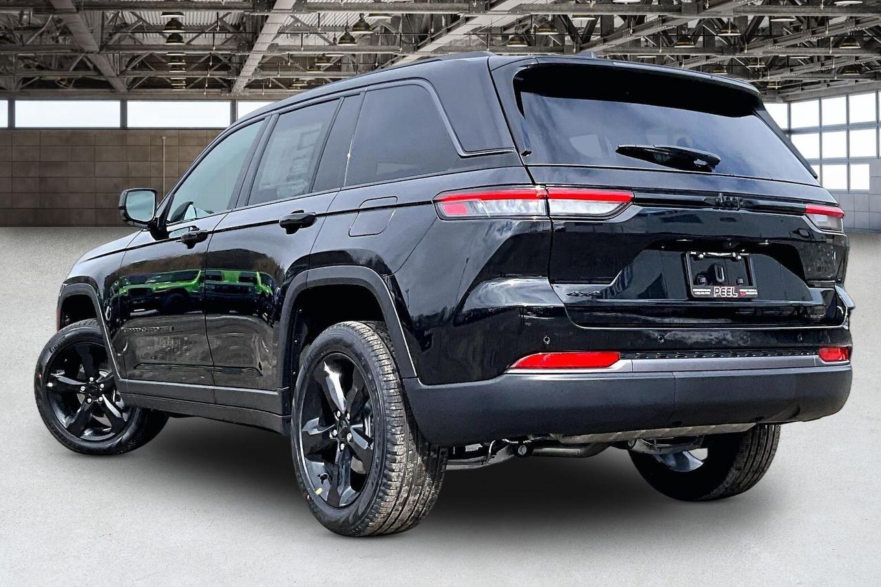 2026 Jeep Grand Cherokee LIMITED | Altitude | Pano Roof | Leather | Nav Photo2