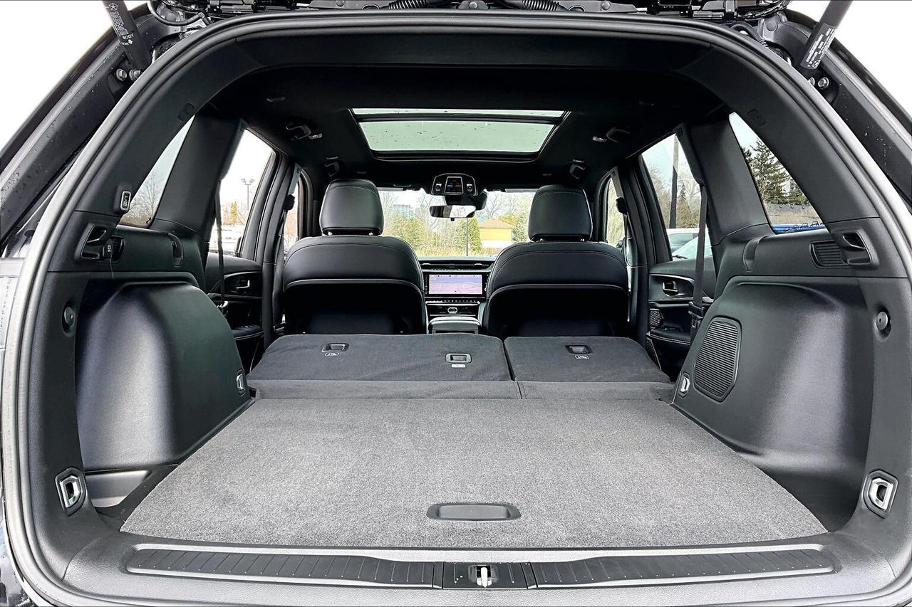 2026 Jeep Grand Cherokee LIMITED | Altitude | Pano Roof | Leather | Nav Photo