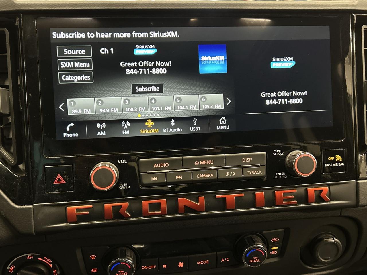 2025 Nissan Frontier PRO-4X 4X4 | CREW | SUNROOF | HTD SEATS | 360 CAM Photo