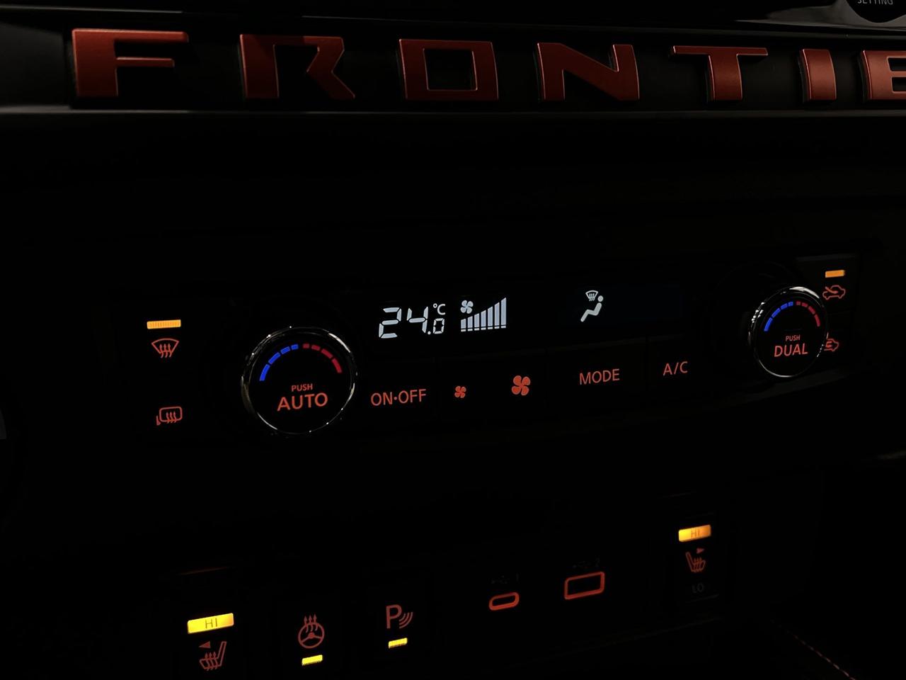 2025 Nissan Frontier PRO-4X 4X4 | CREW | SUNROOF | HTD SEATS | 360 CAM Photo