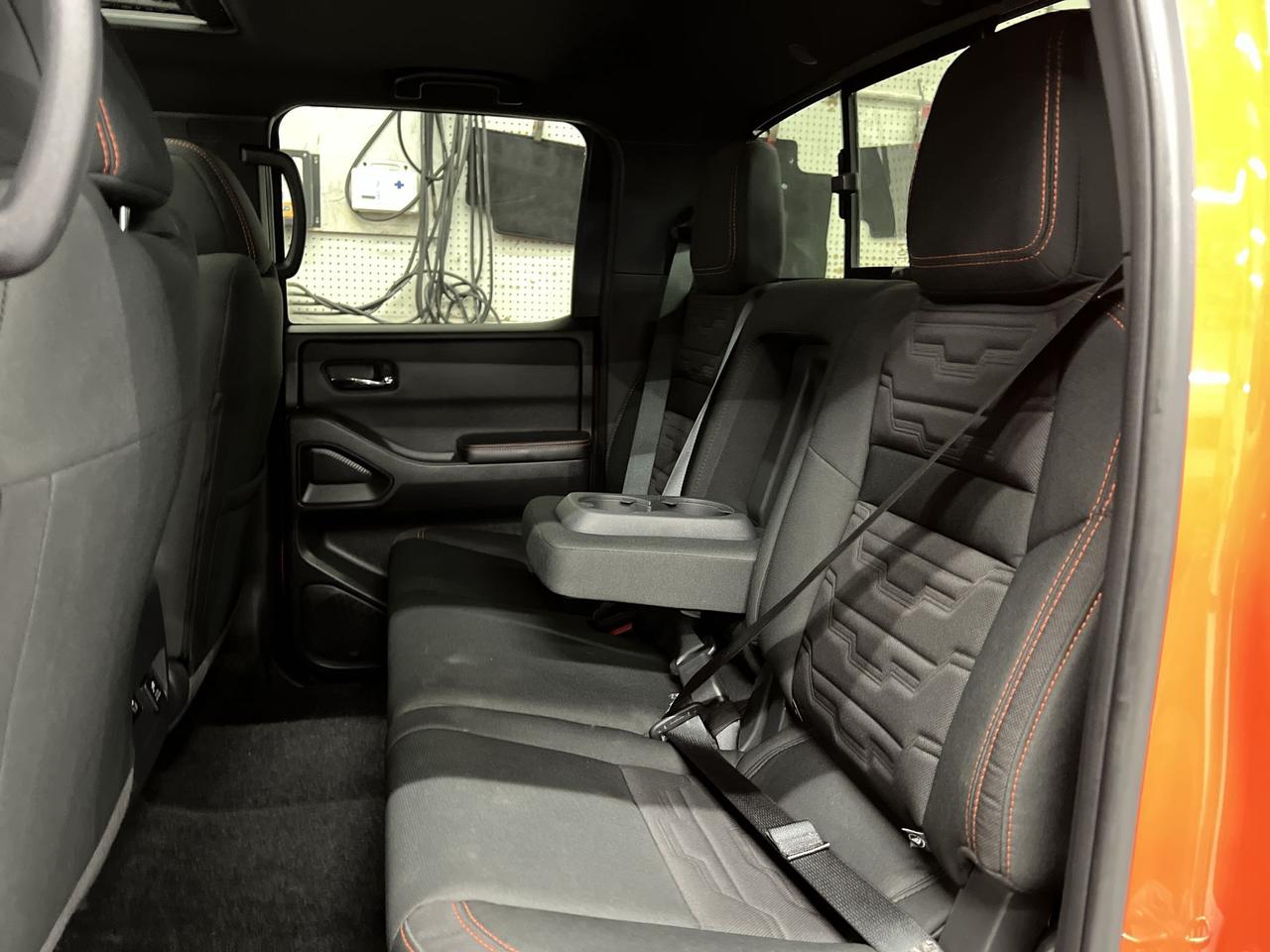 2025 Nissan Frontier PRO-4X 4X4 | CREW | SUNROOF | HTD SEATS | 360 CAM Photo