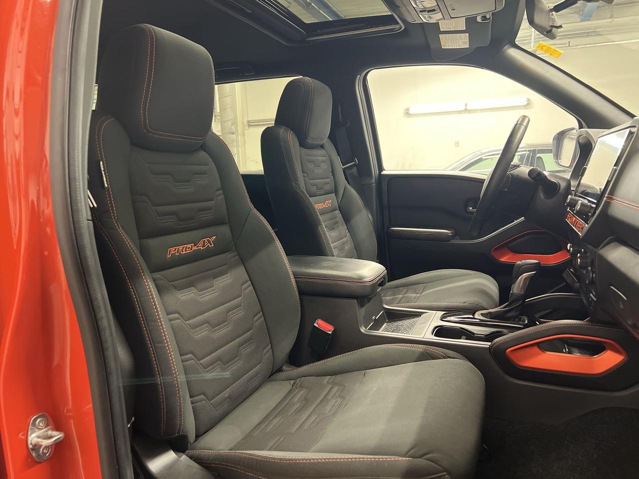 2025 Nissan Frontier PRO-4X 4X4 | CREW | SUNROOF | HTD SEATS | 360 CAM Photo