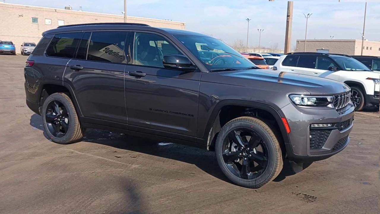 2026 Jeep Grand Cherokee L Limited 4x4 Photo