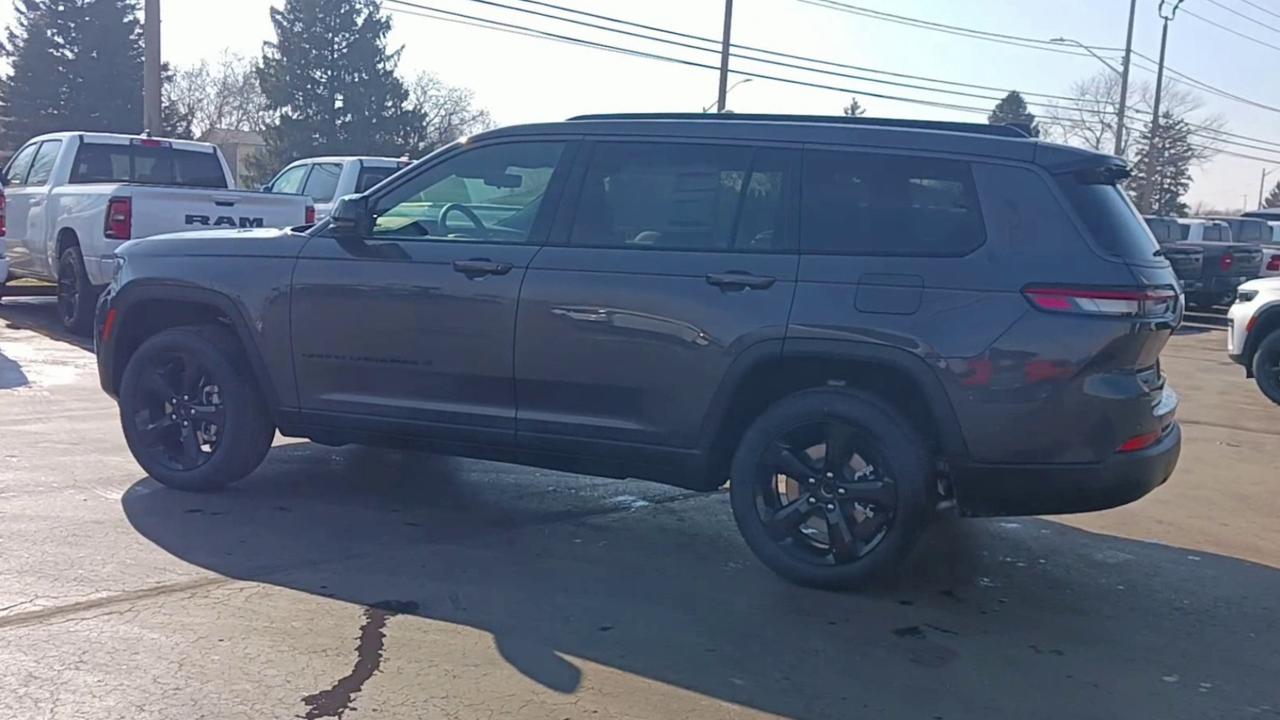 2026 Jeep Grand Cherokee L Limited 4x4 Photo