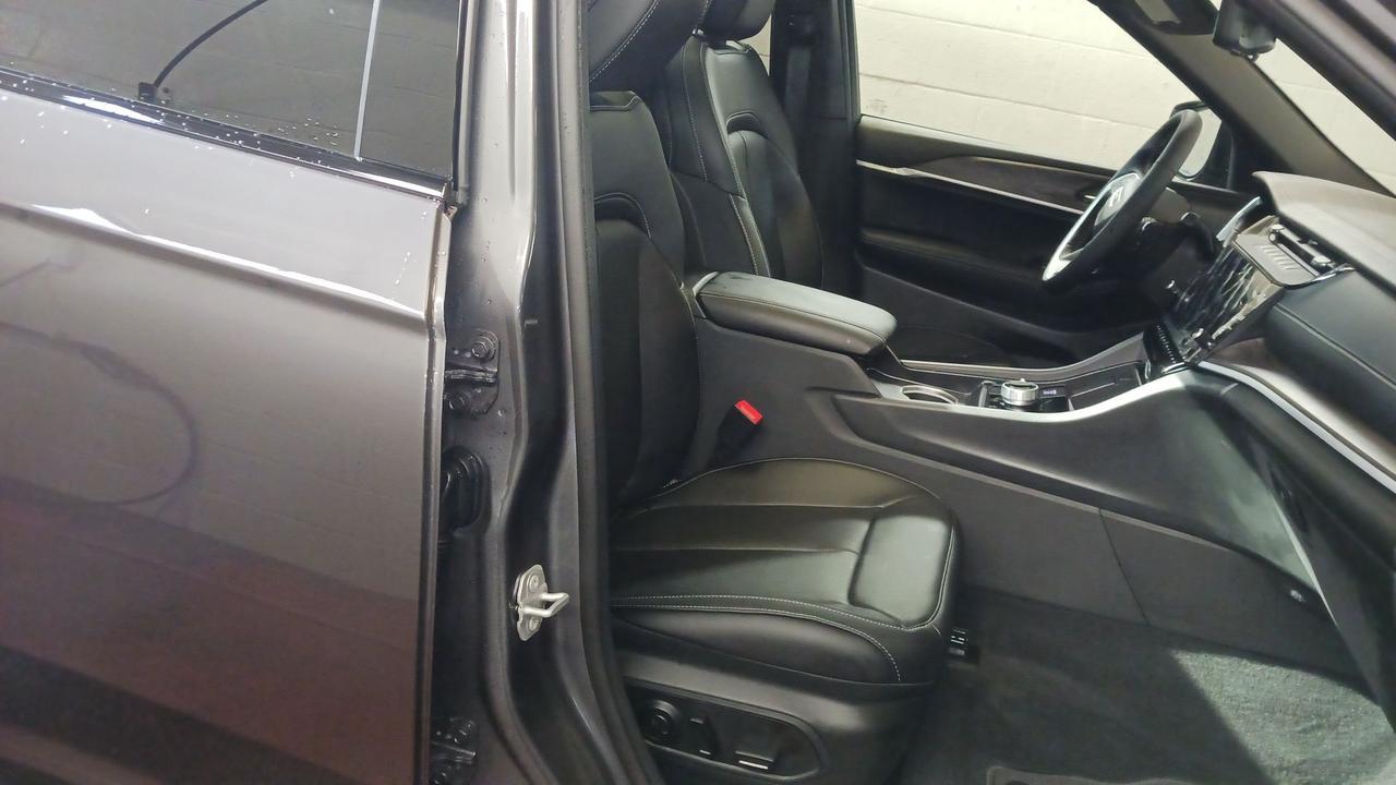 2026 Jeep Grand Cherokee L Limited 4x4 Photo