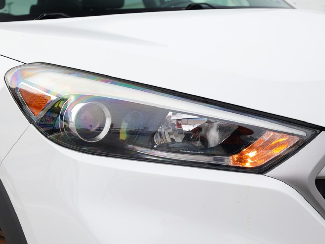 2017 Hyundai Tucson 2.0L SE AWD  - Bluetooth -  SiriusXM - $163 B/W Photo