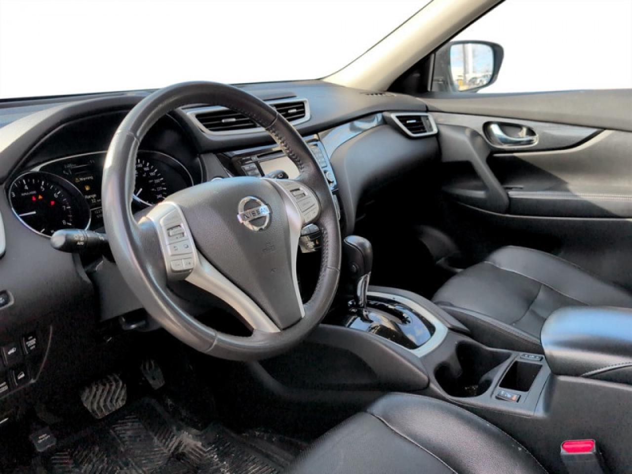 2016 Nissan Rogue SL Photo