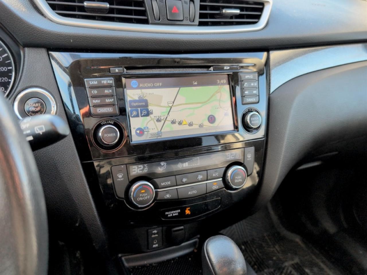 2016 Nissan Rogue SL Photo