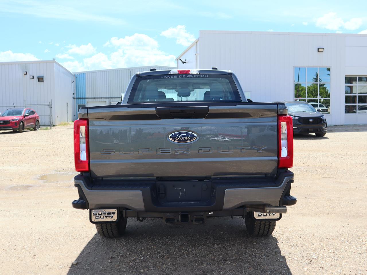 2026 Ford F-350 Super Duty SRW XL Photo3