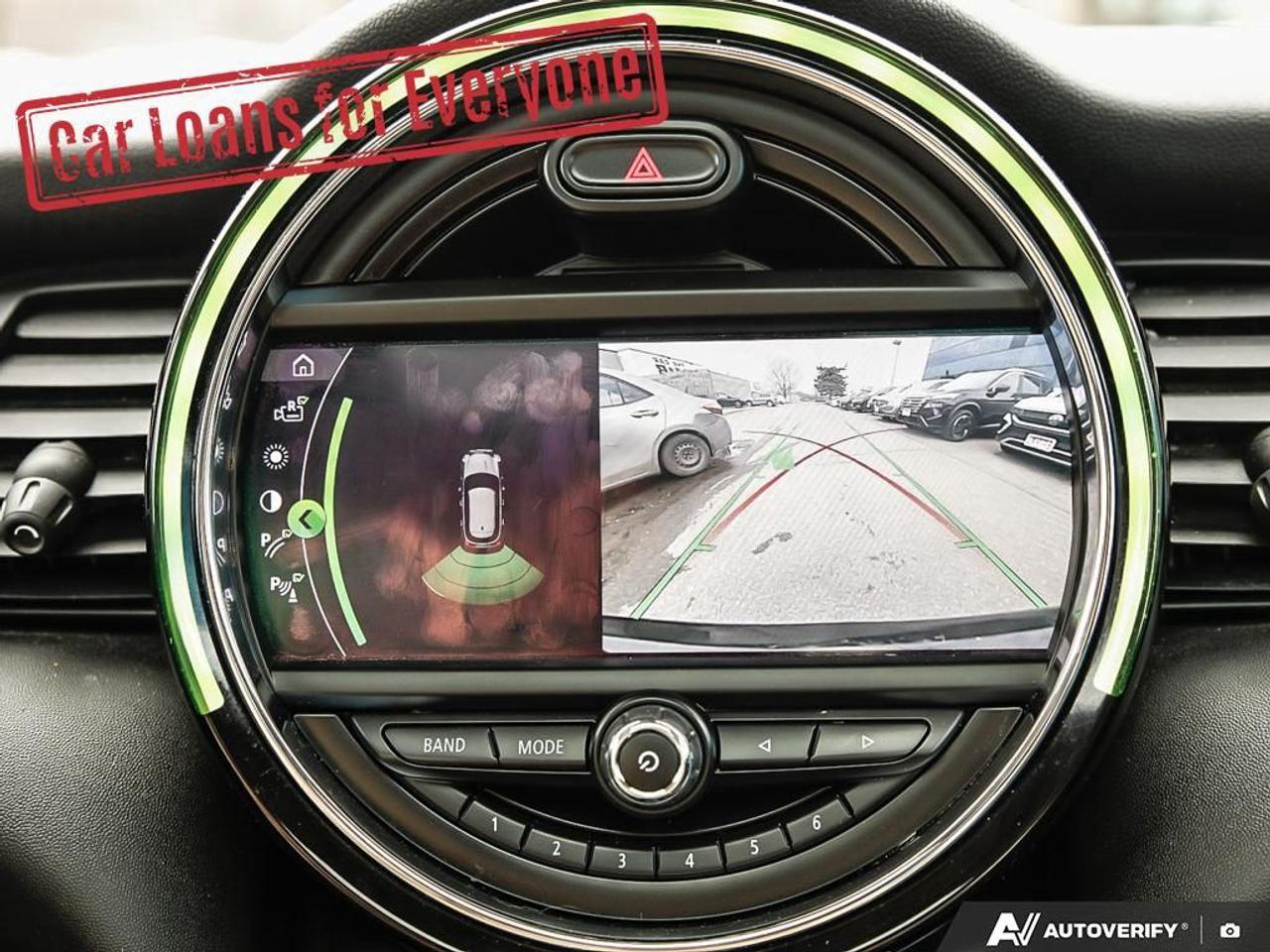 2021 MINI 5 Door Cooper Photo