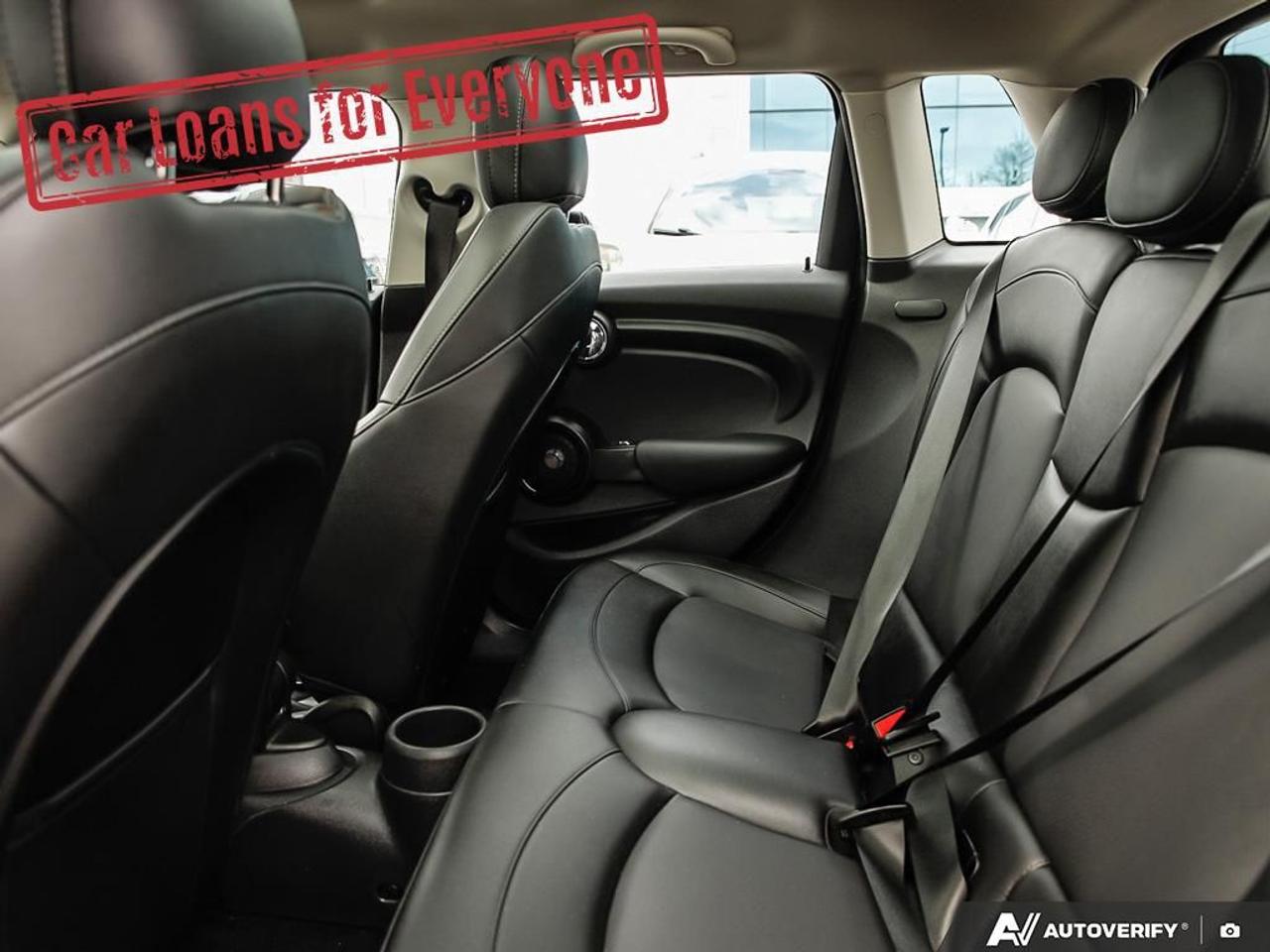 2021 MINI 5 Door Cooper Photo