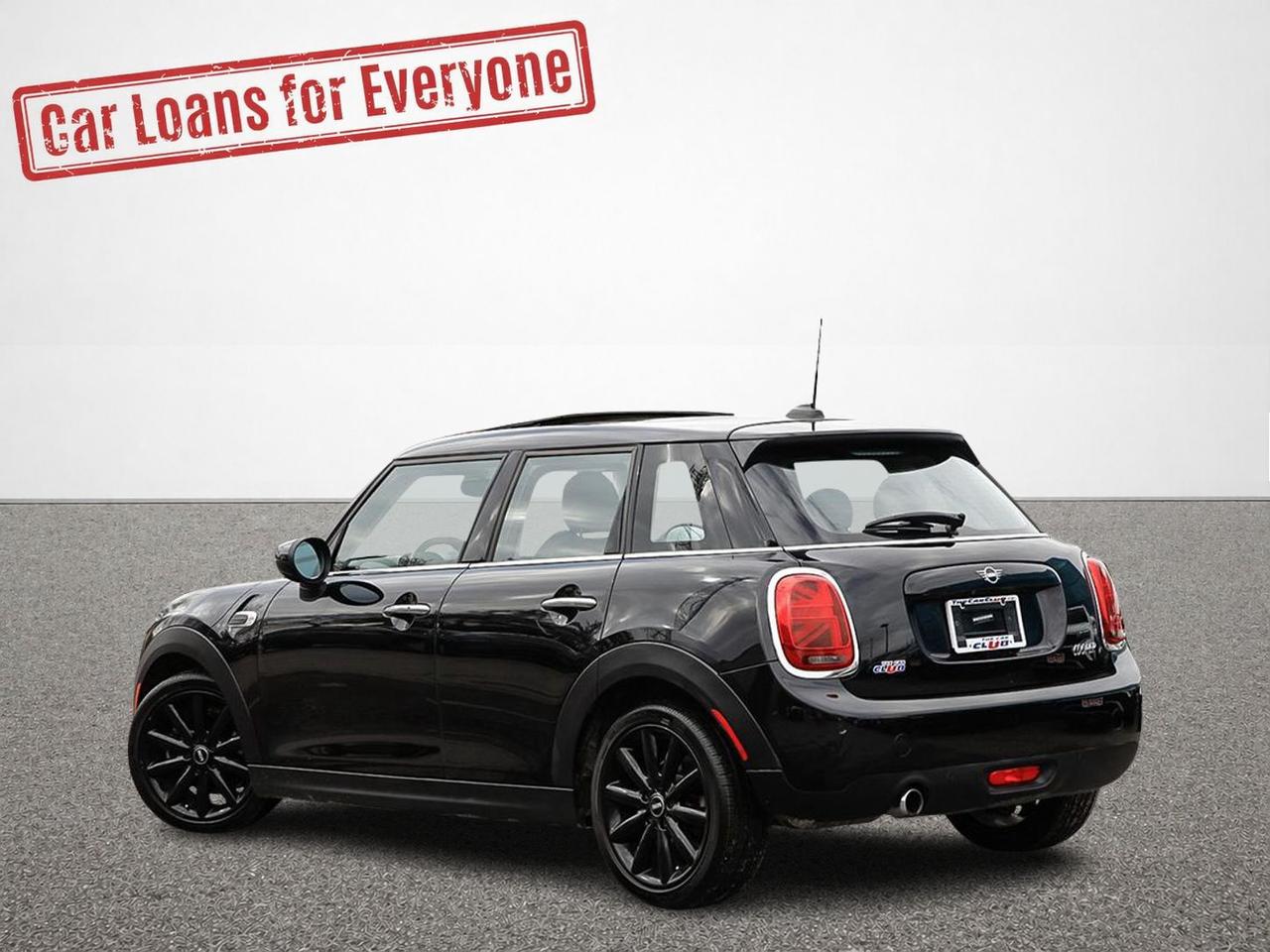 2021 MINI 5 Door Cooper Photo3