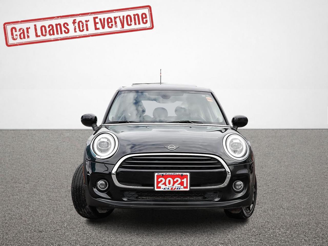 2021 MINI 5 Door Cooper Photo