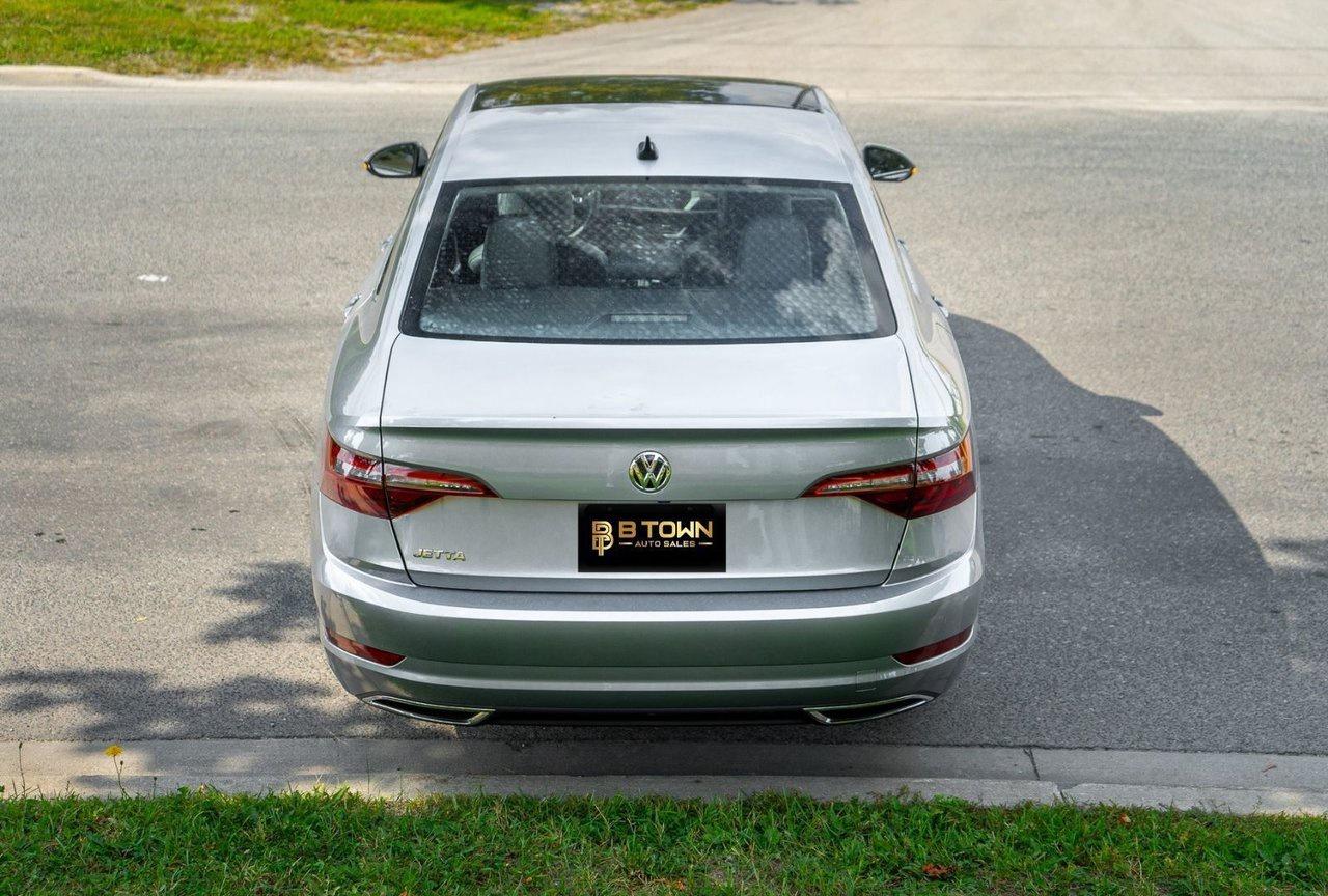 2021 Volkswagen Jetta Execline Photo3