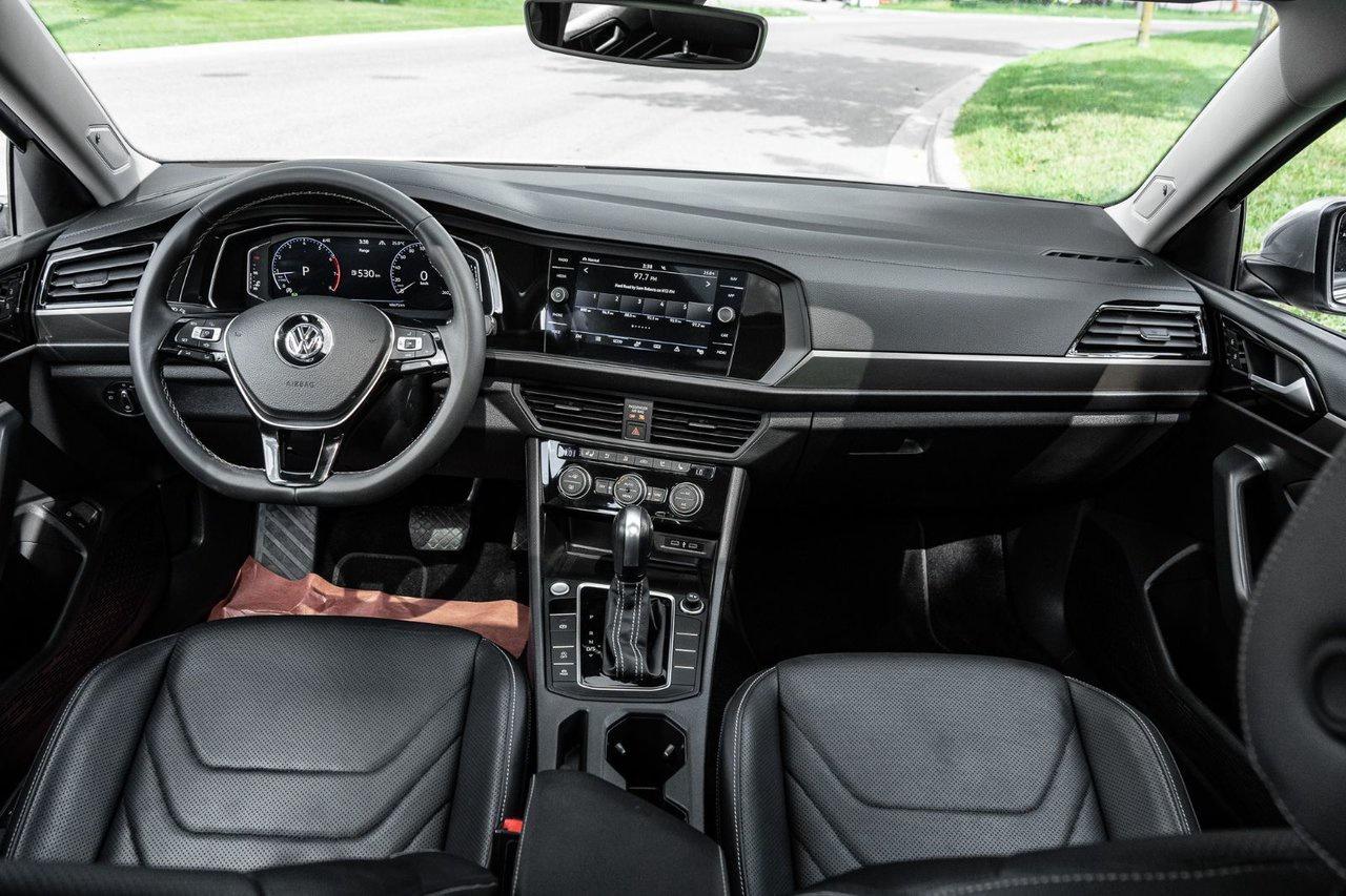 2021 Volkswagen Jetta Execline Photo