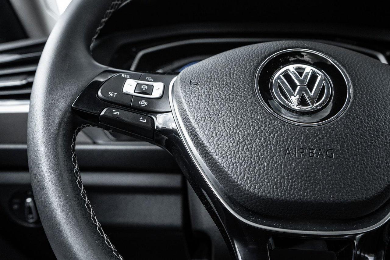 2021 Volkswagen Jetta Execline Photo