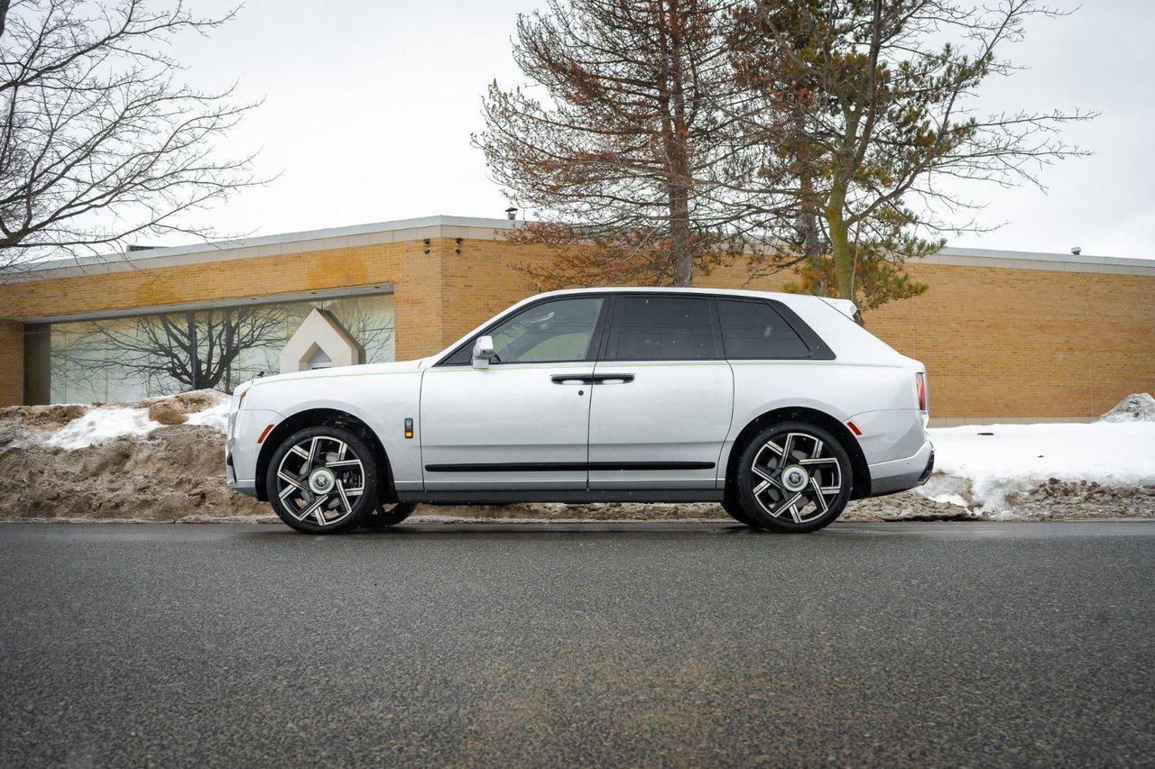 2025 Rolls-Royce Cullinan Black Badge Photo