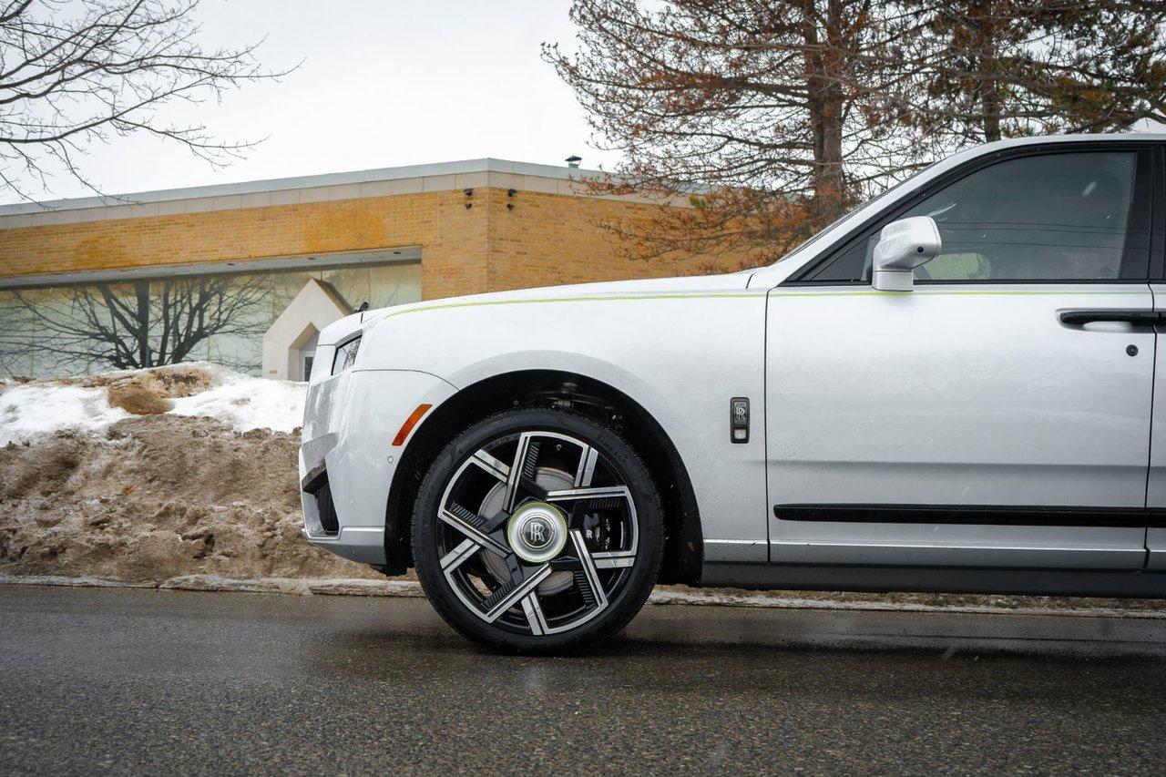 2025 Rolls-Royce Cullinan Black Badge Photo