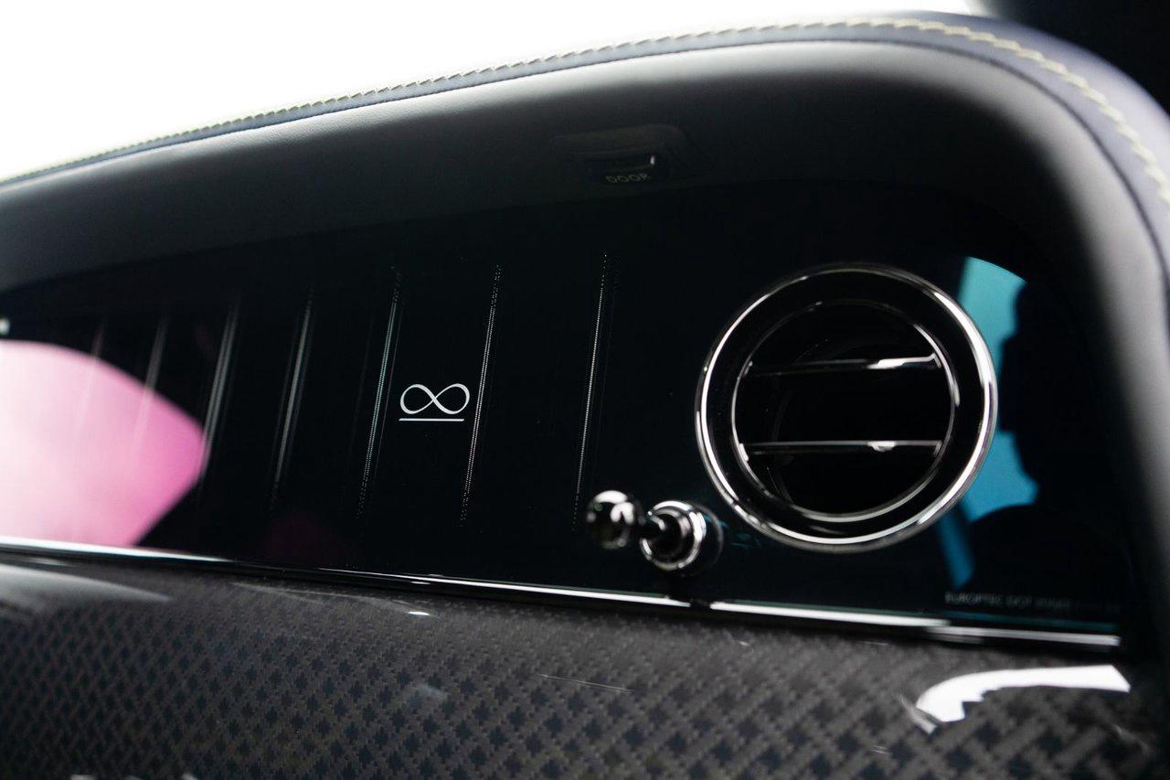 2025 Rolls-Royce Cullinan Black Badge Photo