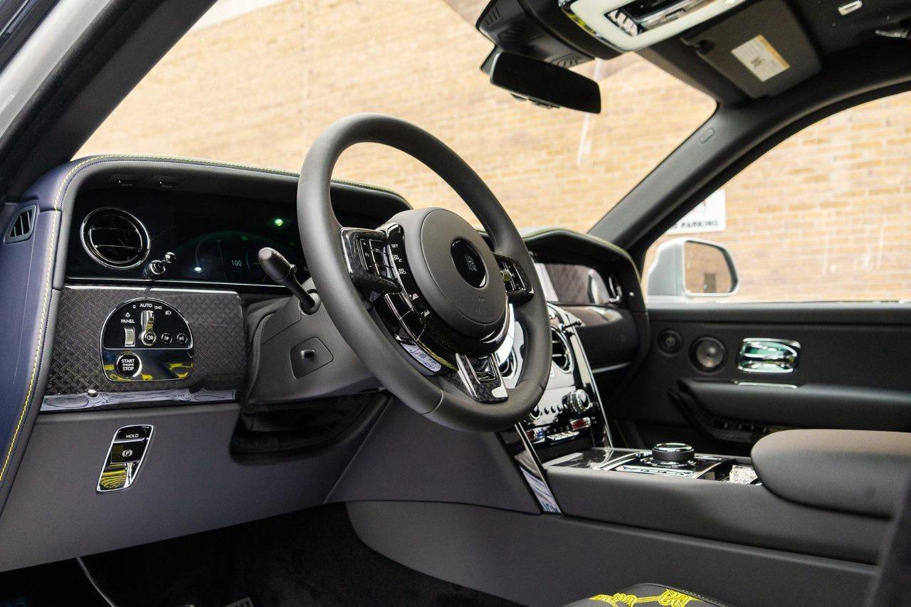 2025 Rolls-Royce Cullinan Black Badge Photo