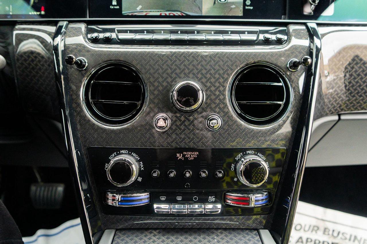 2025 Rolls-Royce Cullinan Black Badge Photo