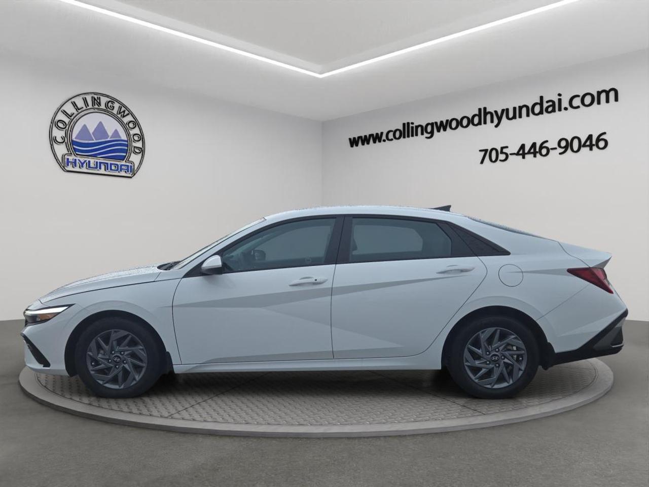 2025 Hyundai Elantra Preferred Photo3