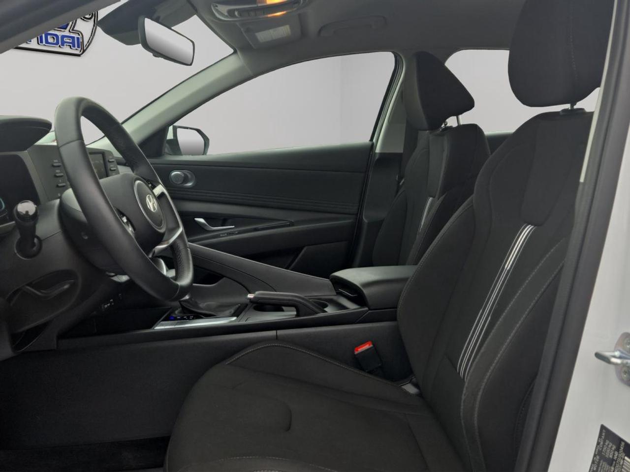 2025 Hyundai Elantra Preferred Photo
