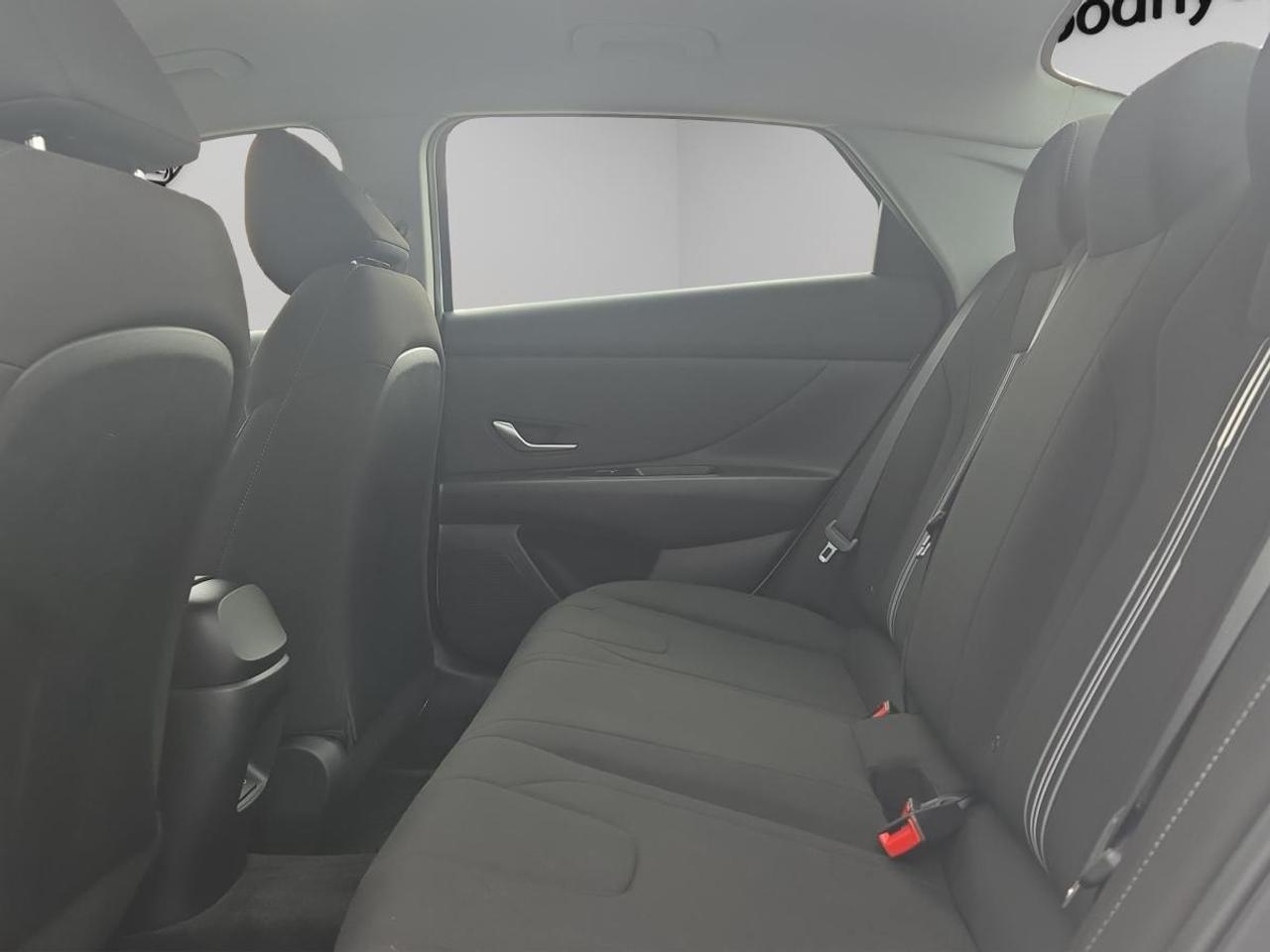 2025 Hyundai Elantra Preferred Photo