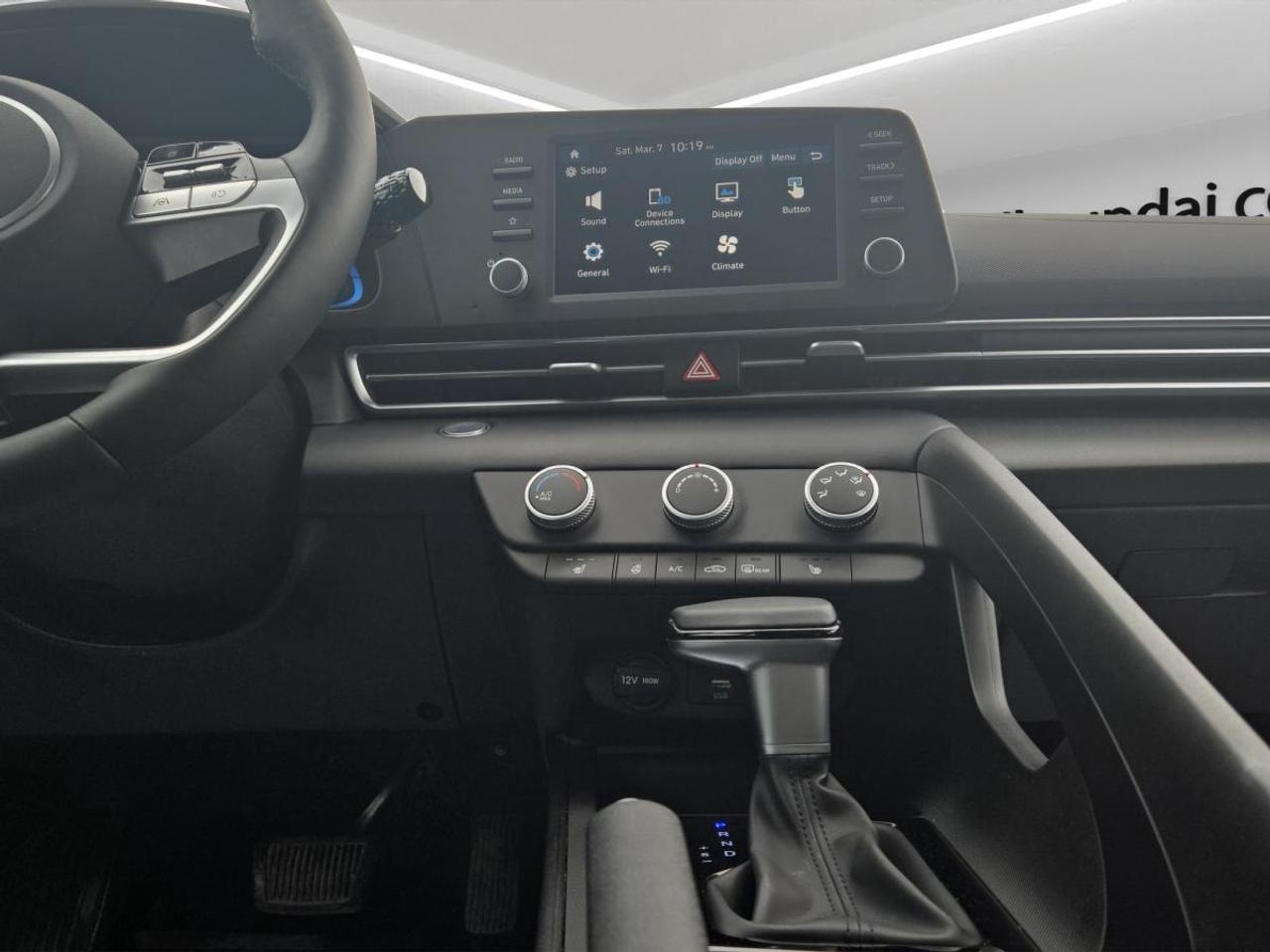 2025 Hyundai Elantra Preferred Photo
