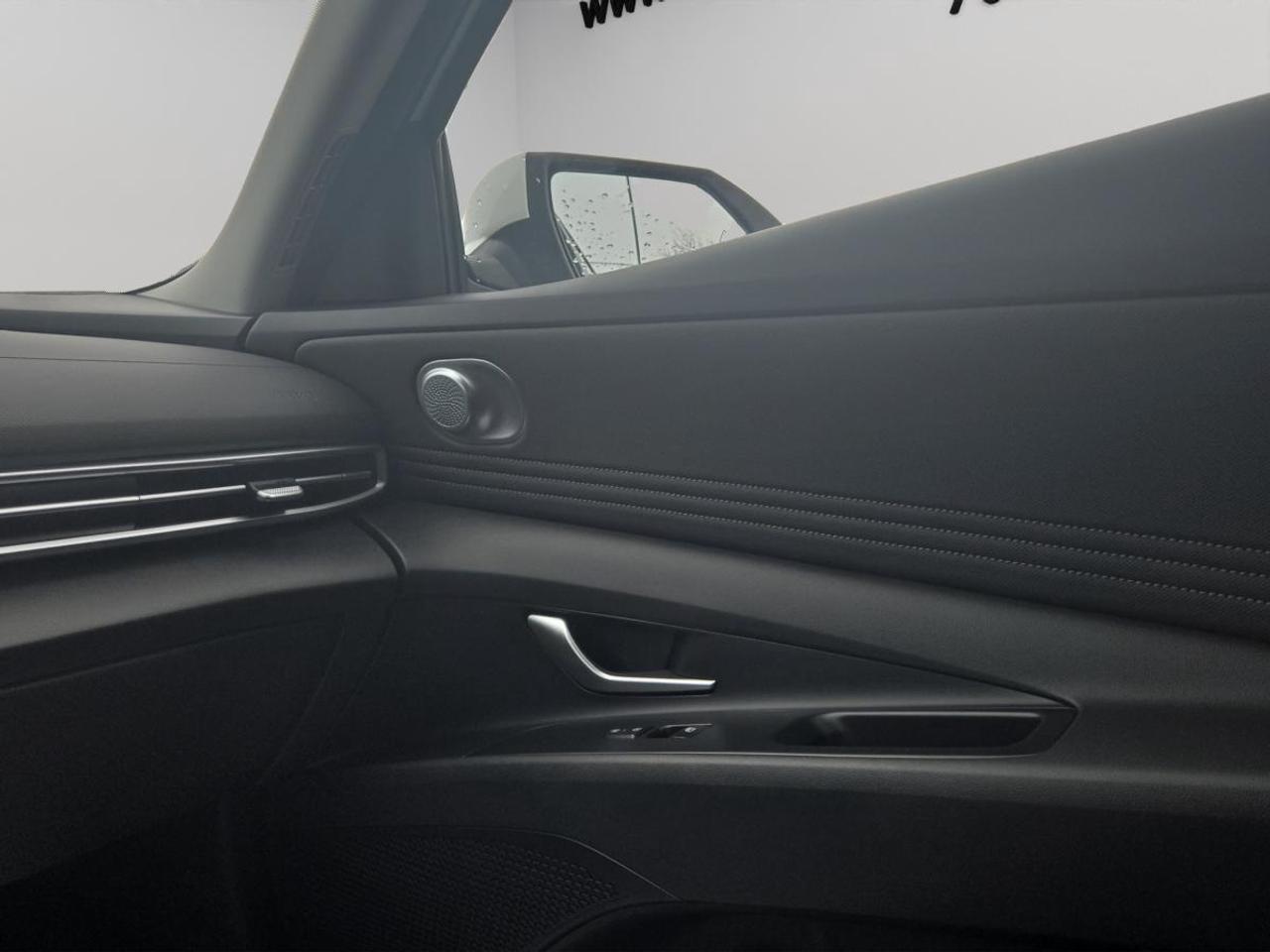 2025 Hyundai Elantra Preferred Photo