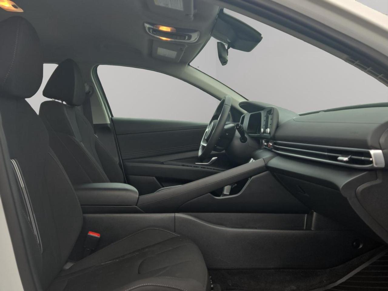 2025 Hyundai Elantra Preferred Photo