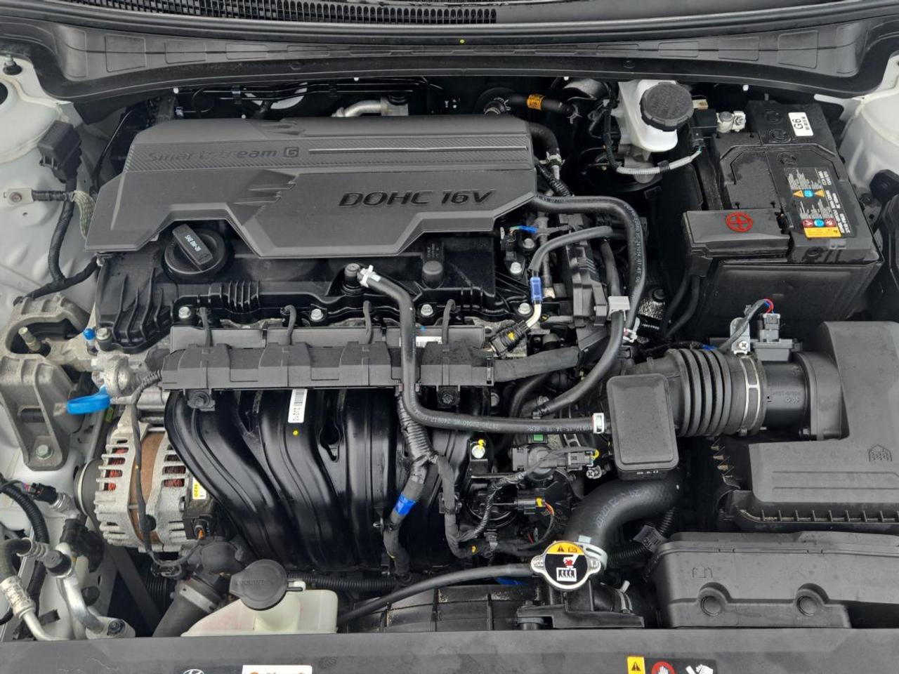 2025 Hyundai Elantra Preferred Photo