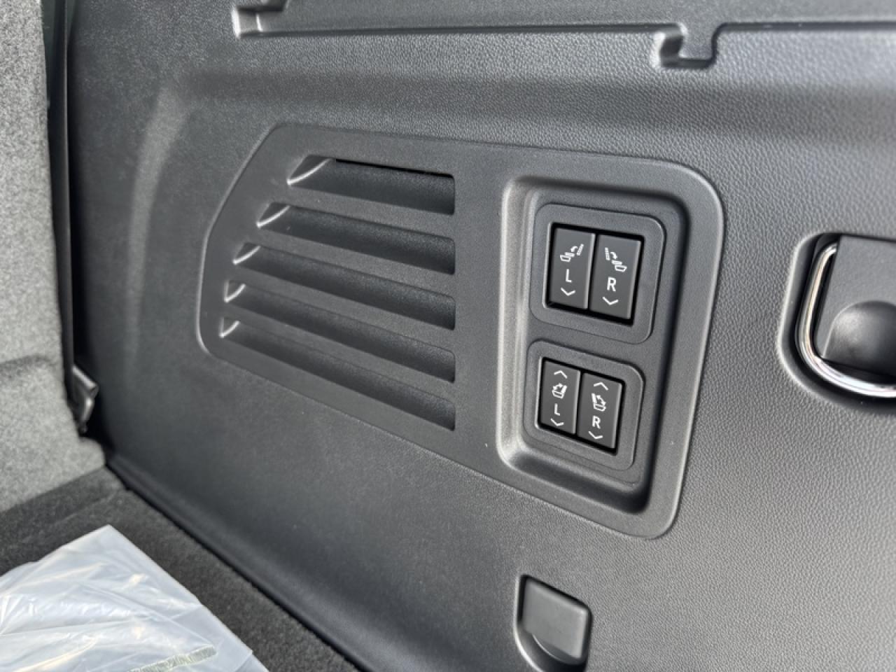 2026 Chevrolet Traverse RS  - Super Cruise -  Park Assist Photo