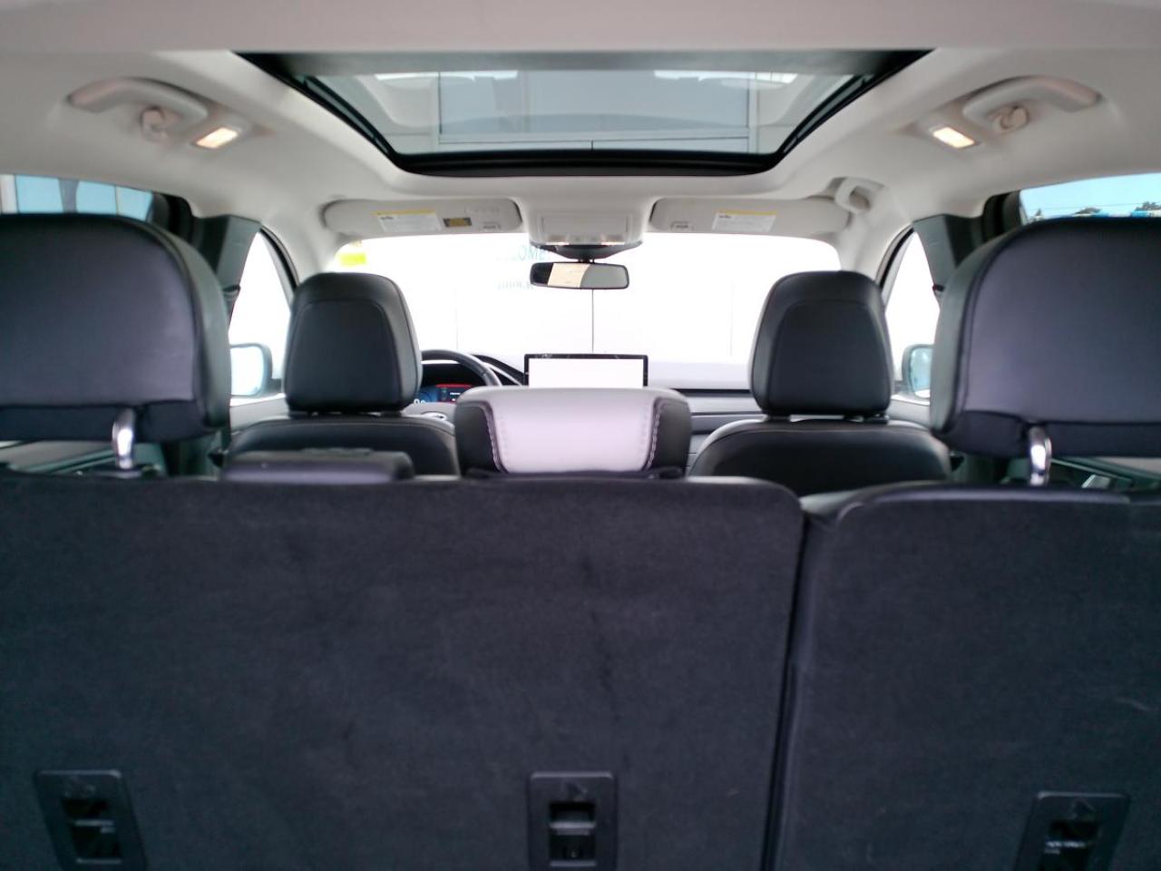 2023 Ford Escape Platinum AWD Photo