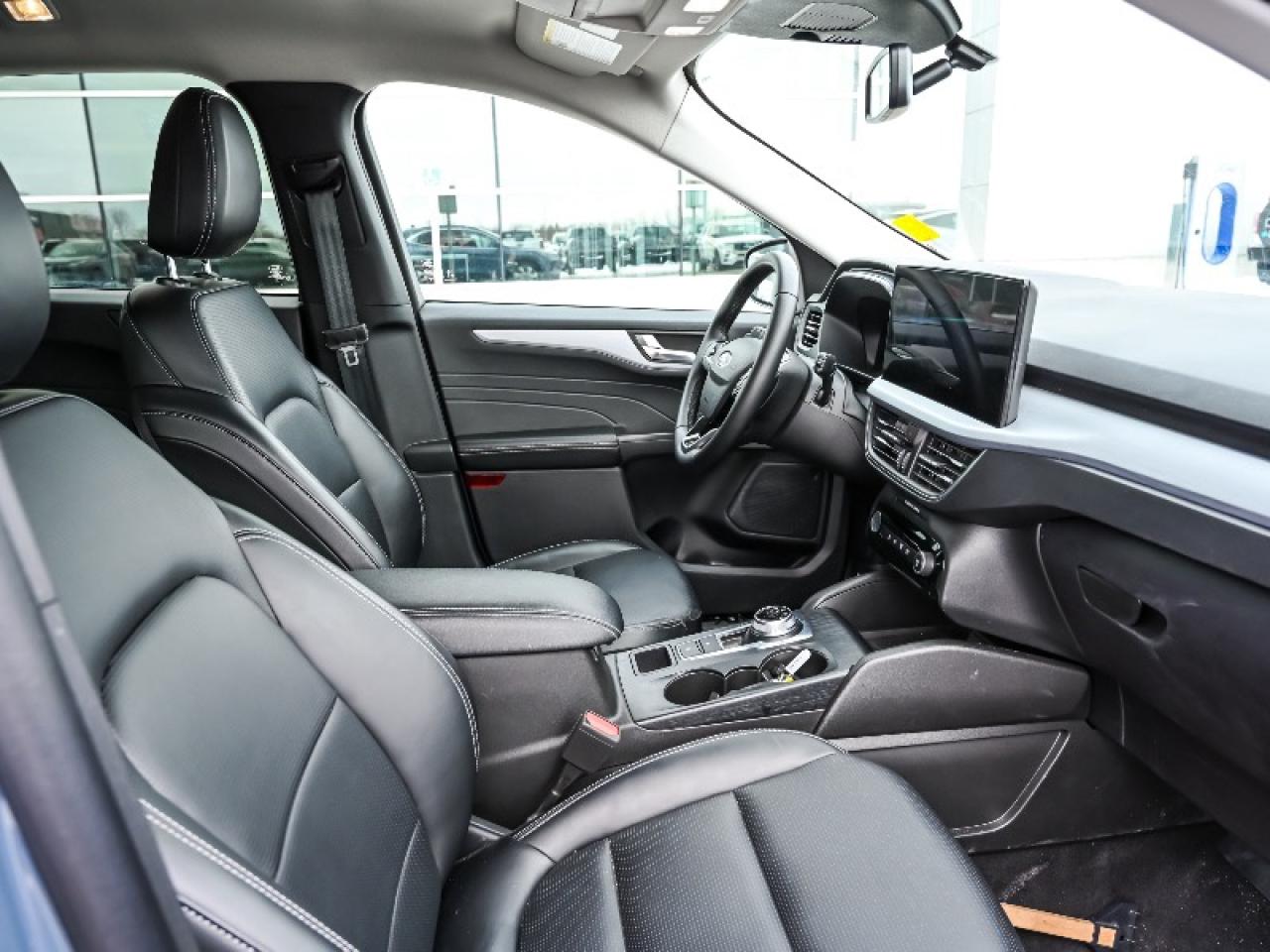 2025 Ford Escape Platinum Photo