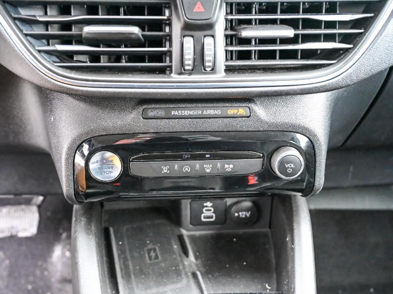 2025 Ford Escape Platinum Photo