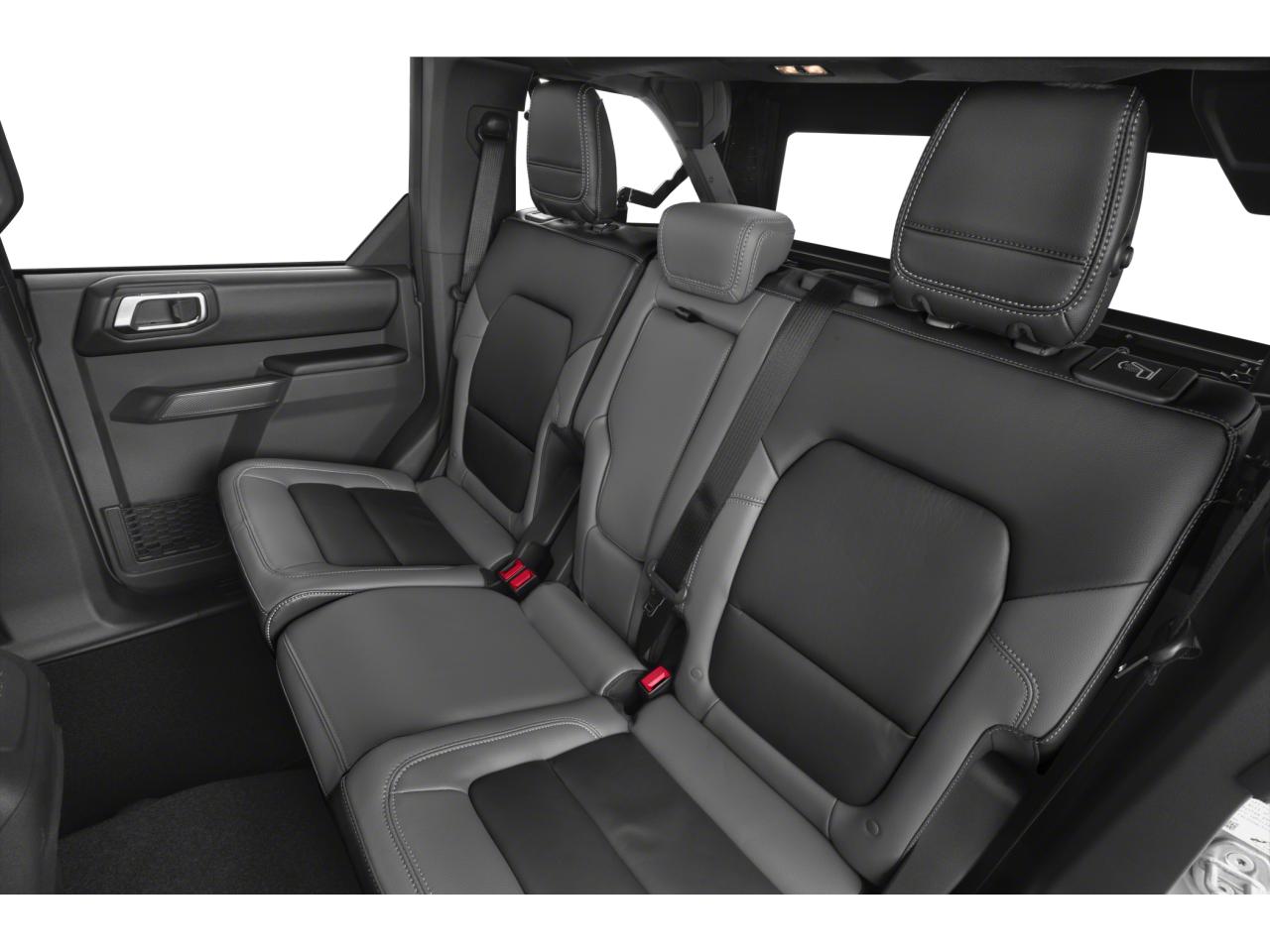 2026 Ford Bronco Outer Banks Photo