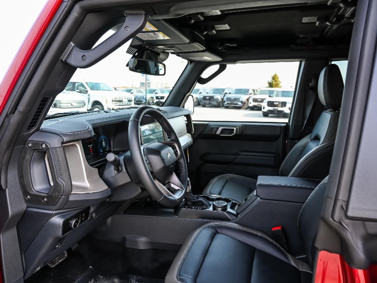 2026 Ford Bronco Outer Banks Photo