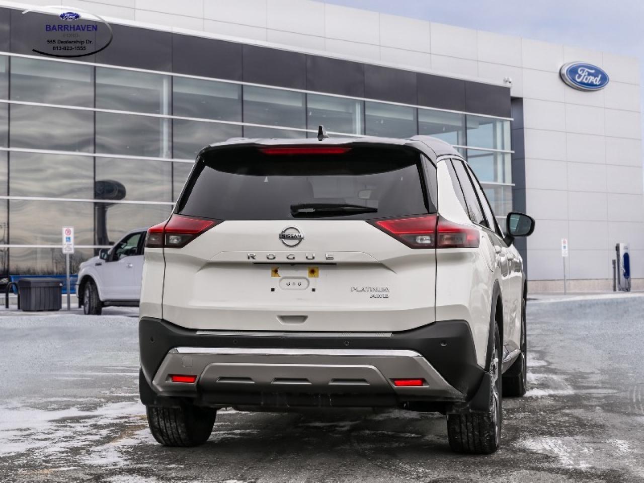2021 Nissan Rogue Platinum Photo3