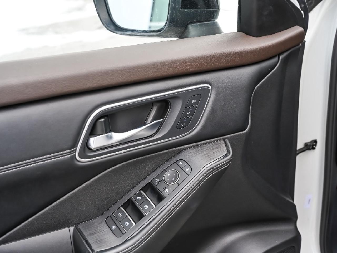 2021 Nissan Rogue Platinum Photo