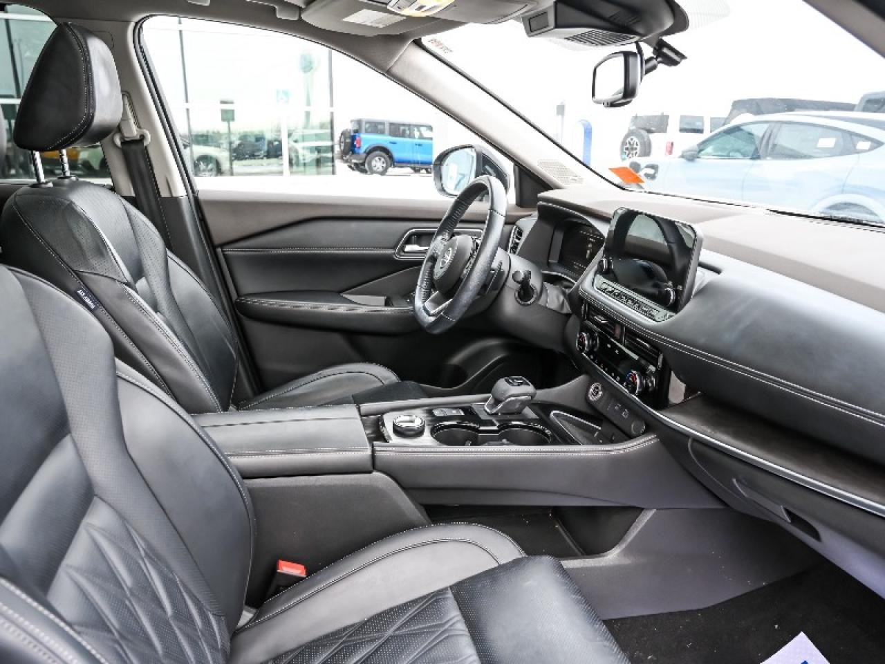 2021 Nissan Rogue Platinum Photo