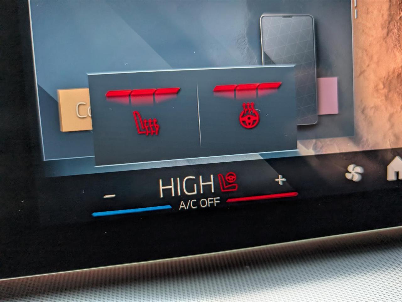 2025 BMW X1 xDrive28i - PANO ROOF - LEATHER - TECH FEATS Photo